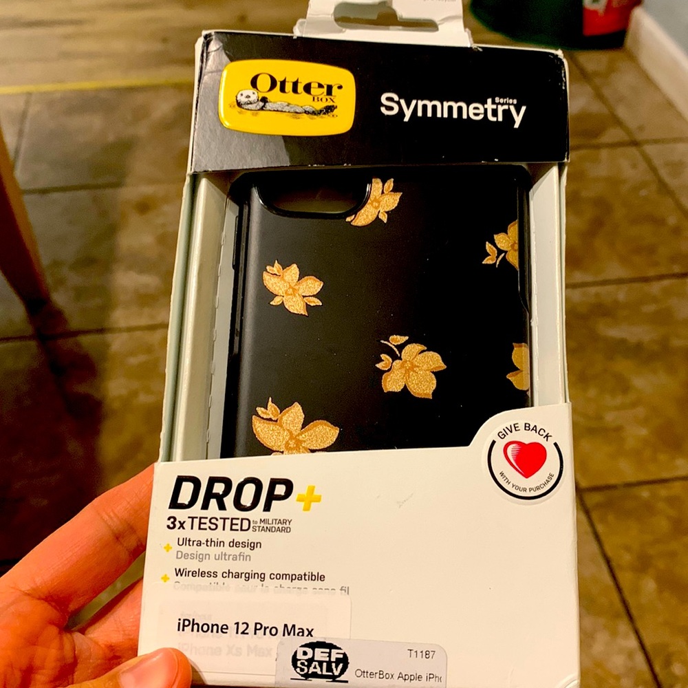 Otterbox Symmetry Case for Apple iPhone 11 Pro Max/XS Max - Gold/Black